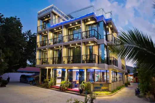 Arena Beach Hotel, Мале