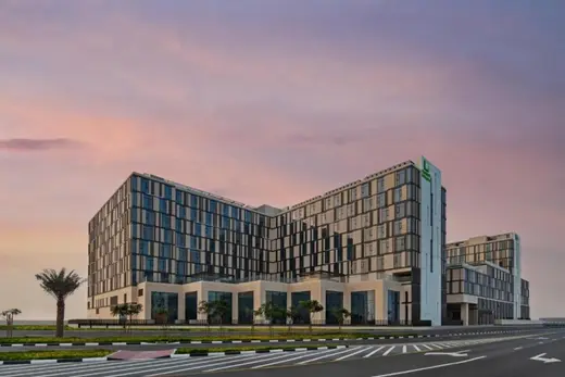 Holiday Inn Dubai Al Maktoum Airport, Дубай