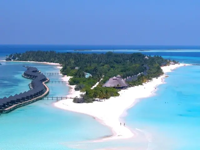 Kuredu Island Resort & Spa