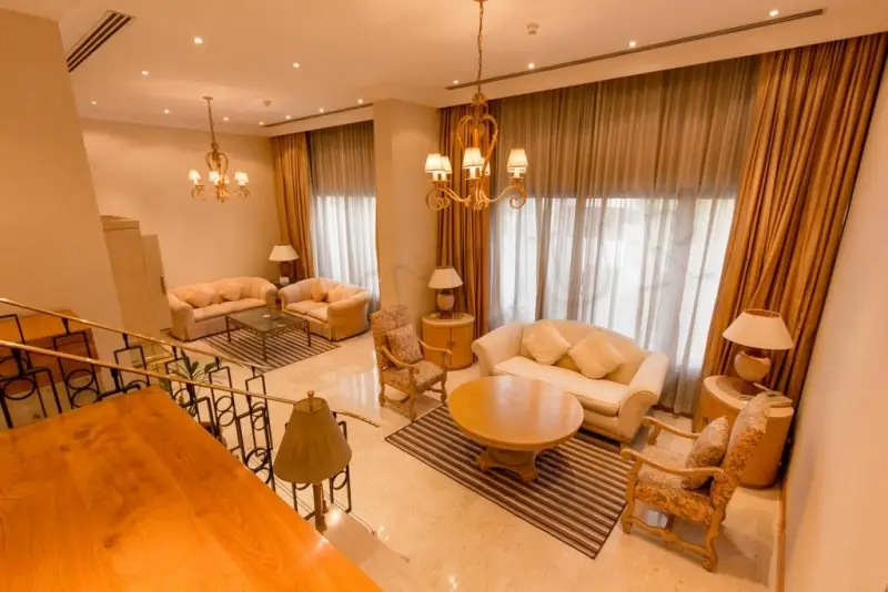Dubai Marine Beach Resort & Spa, фото 6
